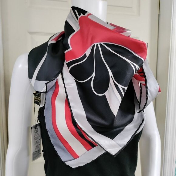 NWT Vissona Julia Turkish Silk Scarf / Head Cover Geometric Flower Detail 34x34 - Picture 3 of 11
